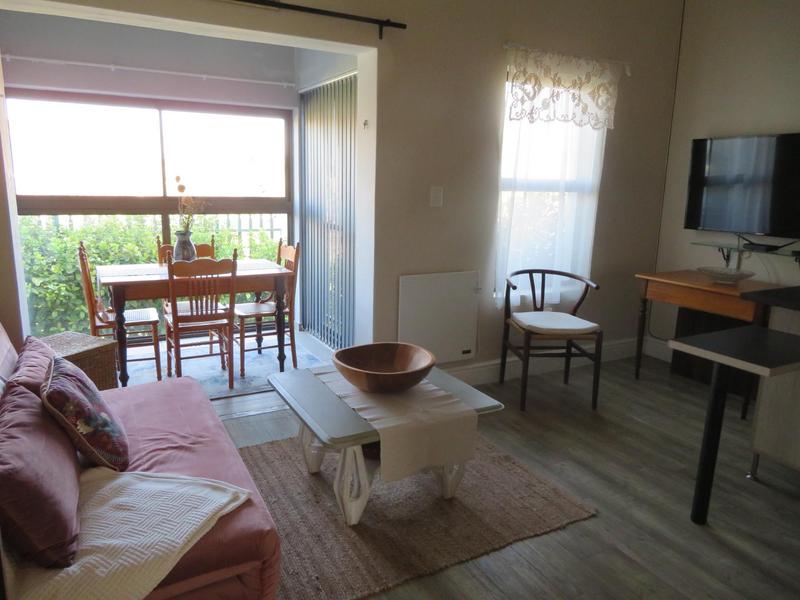 To Let 1 Bedroom Property for Rent in Zevenwacht Retirement Village Western Cape